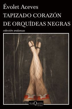 TAPIZADO CORAZÓN DE ORQUÍDEAS NEGRAS